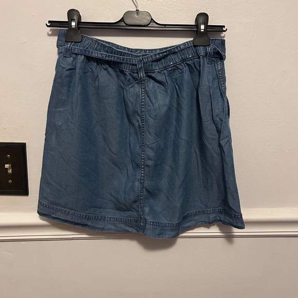 GAP Utility Button-Front Chambray Skirt - Size XS - Picture 2 of 5